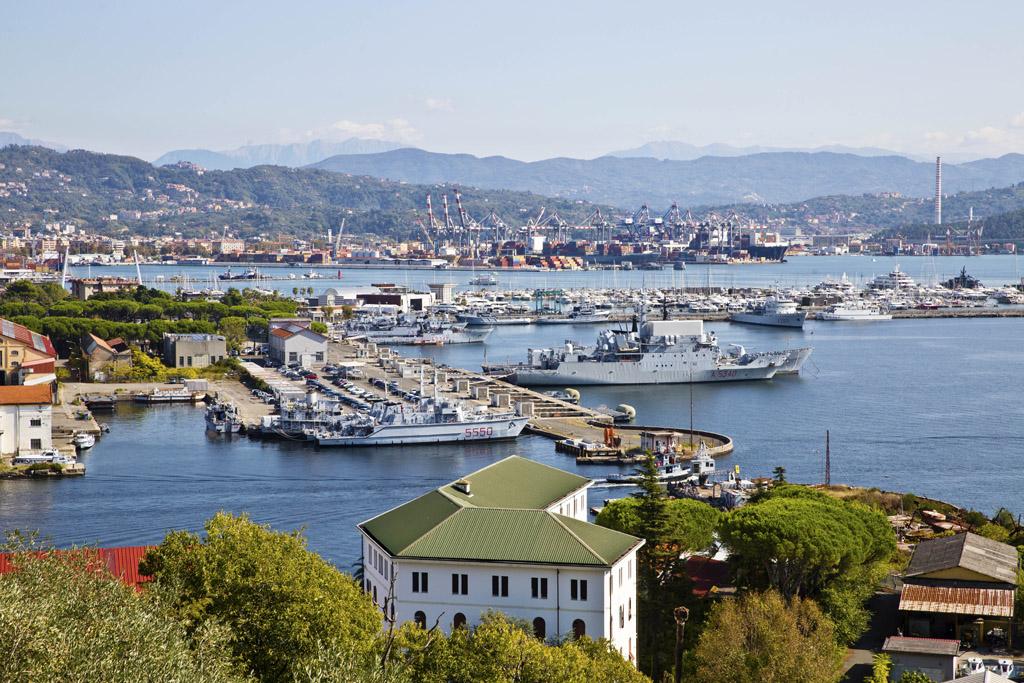 女神之港意大利的出海门户浪漫的利古里亚海岸