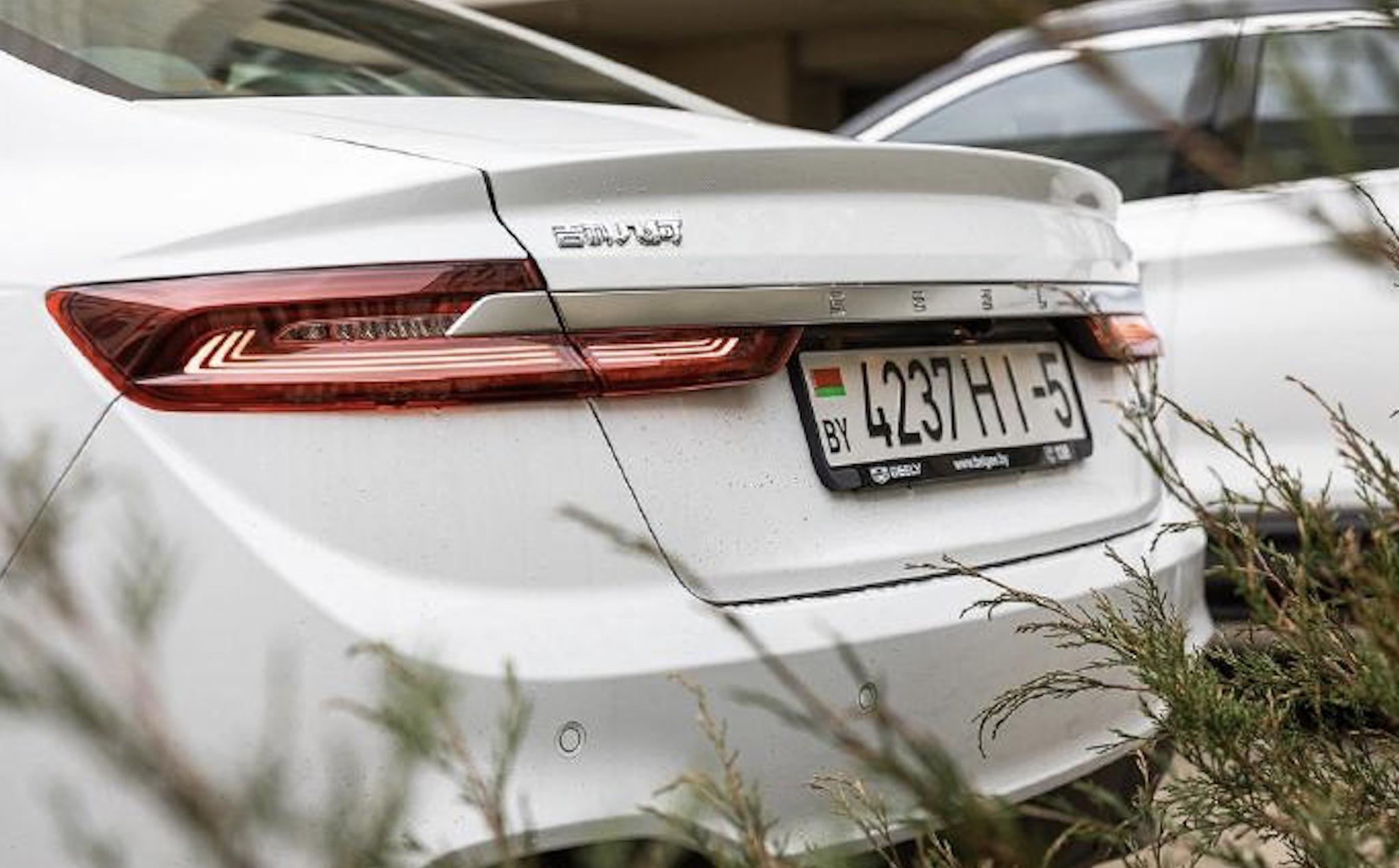 吉利几何a或将进军白俄罗斯销售,纯白的车牌跟几何更配了