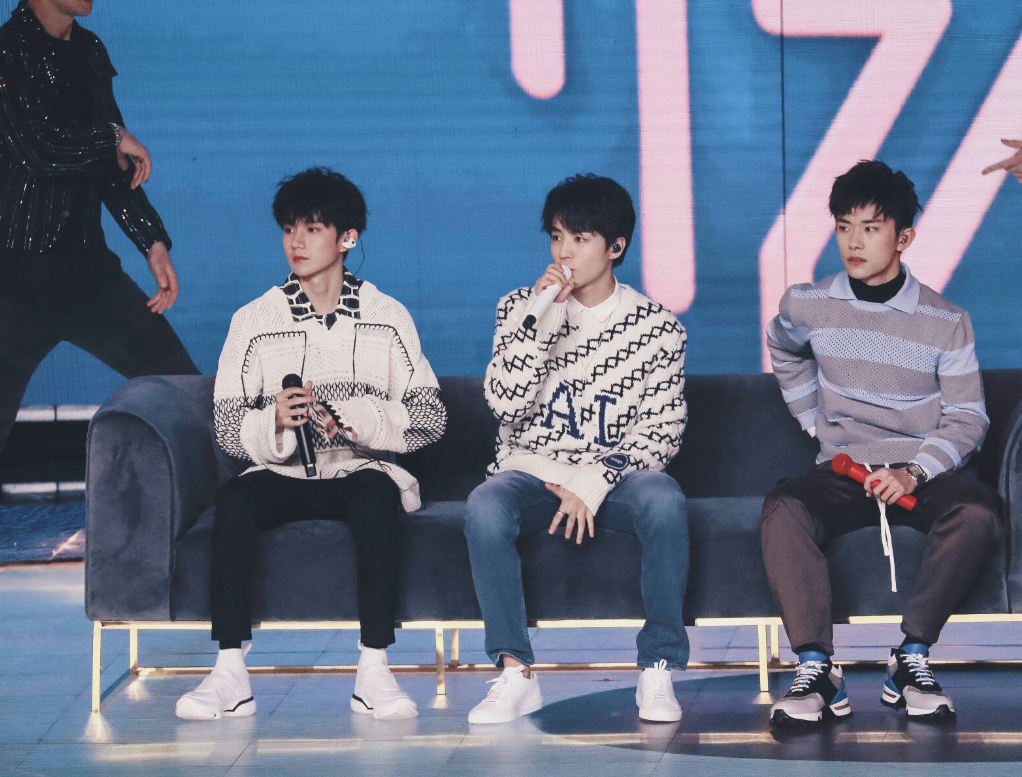 tf家族则是国内第一个参照日韩这种养成系偶像培养模式的公司,tfboys