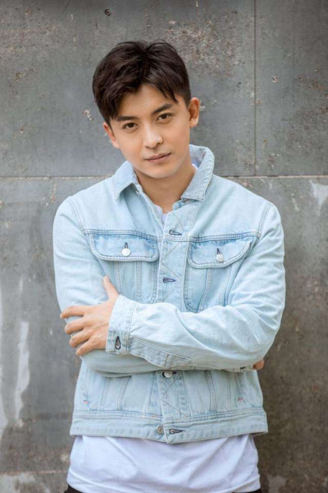 李佳航新剧猎心者上映张伟大律师变天才微反应分析专家