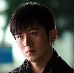 入行后,郭家铭首部主演的电影《我自己的德意志》就获得艾美奖最佳男
