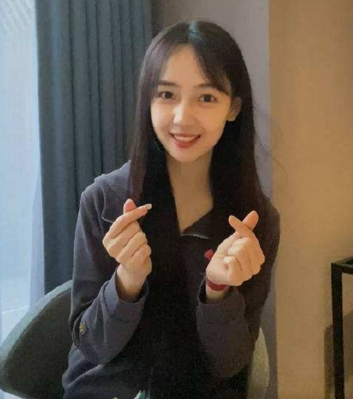 青你2将播氧气女孩蔡卓宜旧照被扒长相普通模样大变