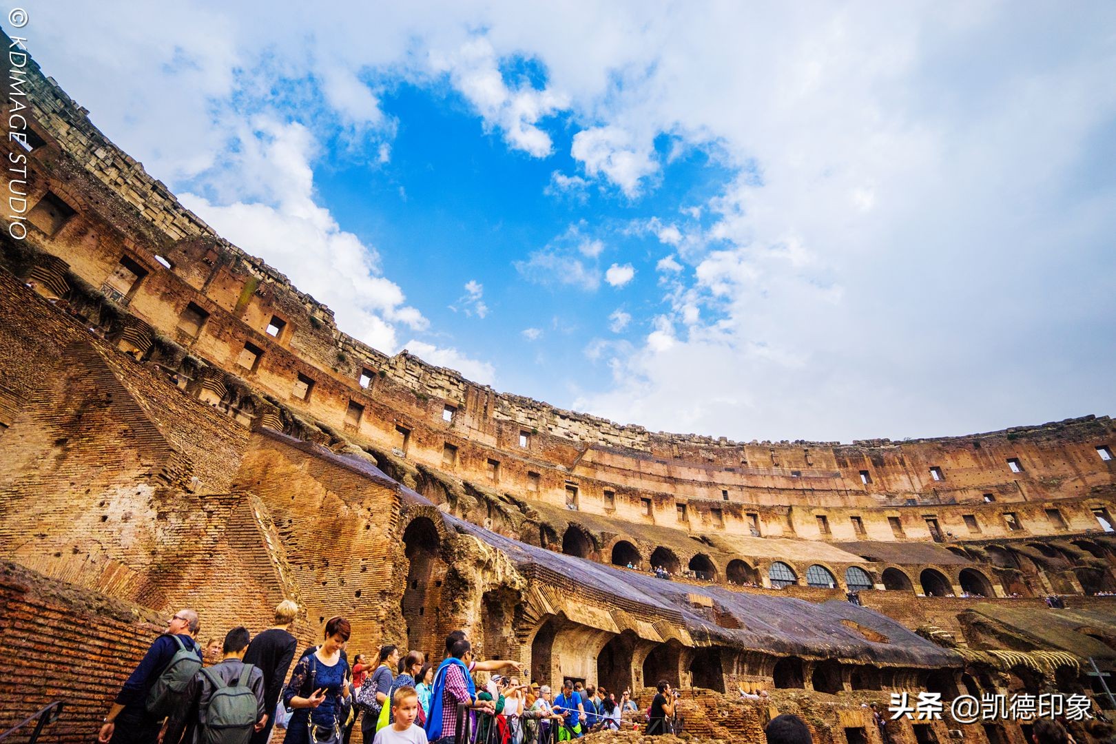 罗马斗兽场,"世界八大奇迹"之一,不可思议的建筑奇观
