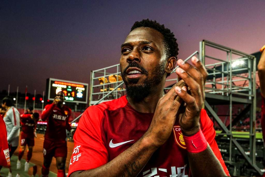 罚单宣!归化球员费南多敢跟恒大硬钢,官方宣布罚款300万元!