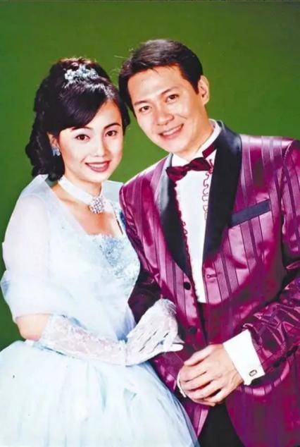 奇怪的江华:辜负大8岁原配出轨邓萃雯,自爆被勾引又称真心不假