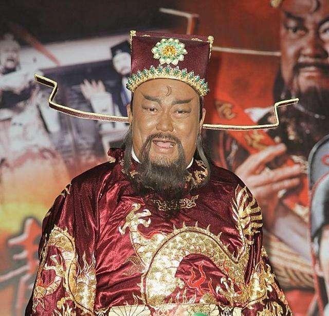 古代只有皇帝可以穿龙袍包拯为什么也能穿龙袍