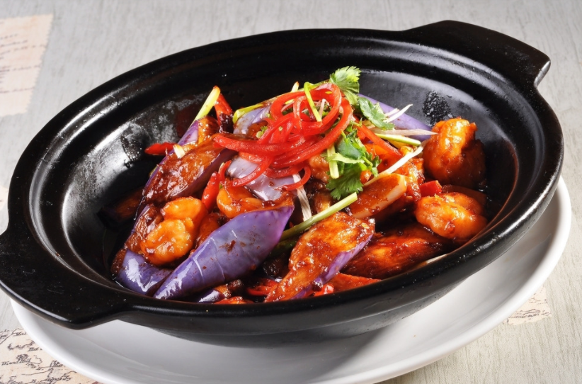 咸鱼茄子煲怎么做?两种做法满足你的胃