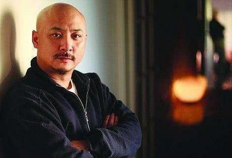 除了贾樟柯,管虎,宁浩等人之外,其实还有一位知名导演,因为不良事件