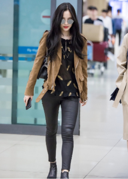 南韩"初恋女神"孙娜恩,青春健康美,回眸超酷炫|孙娜