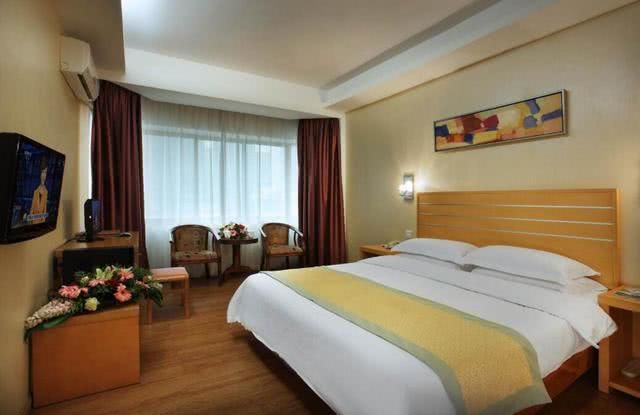 钟点房才只有三四个小时,为何会有这么多人开?