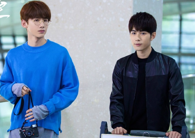 是根据郭敬明同名小说改编的青春偶像剧,由陈学冬,郑爽,白敬亭,夏梓桐