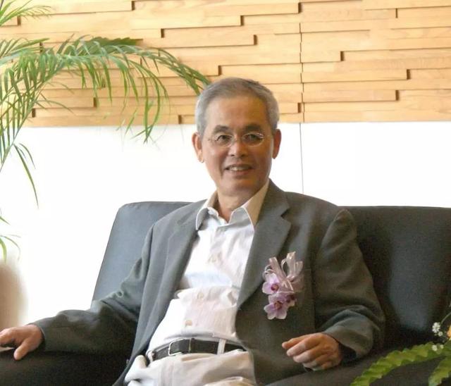 曾给张艾嘉灵感,刘嘉玲念他的诗纪念张国荣|芦苇地带|杨牧|刘嘉玲