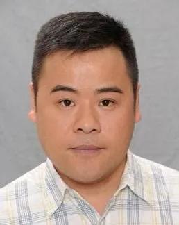 哥哥是合作刘德华张柏芝的大导演,tvb绿叶韦家雄为何还如此拼命