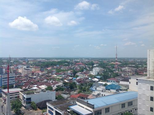 世界上居然还有不允许"英雄救美"的地方|坤甸|加里曼丹|风俗_新浪新闻