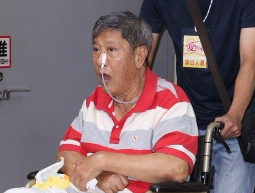 他曾是春晚常客,因意外摔成"智障",豪门女友22年不离不弃|万沙浪|春晚