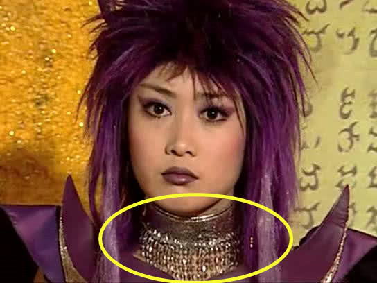 巴啦啦小魔仙12年前的小月有多潮现在流行的是她玩腻了的
