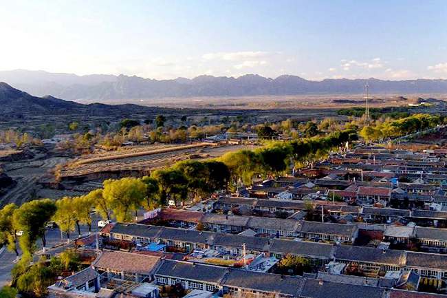 北京延庆柳沟香火盆锅豆腐宴,好吃到河北人每个周末都要去