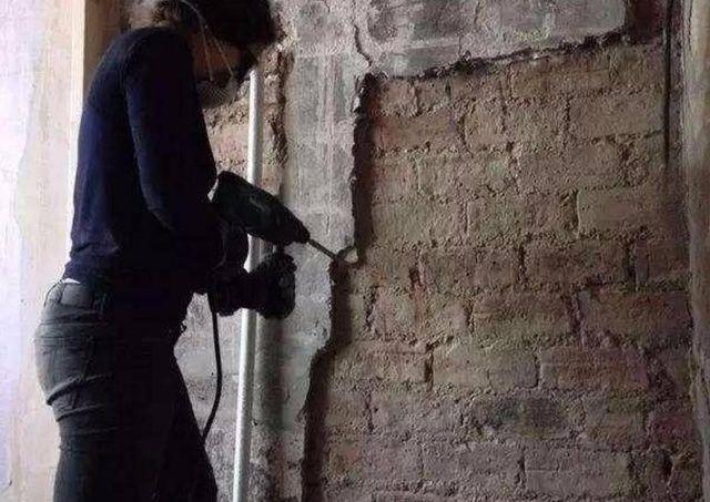 无房女孩低价买下一个公共厕所,花了15万改造成温馨的家,厉害了