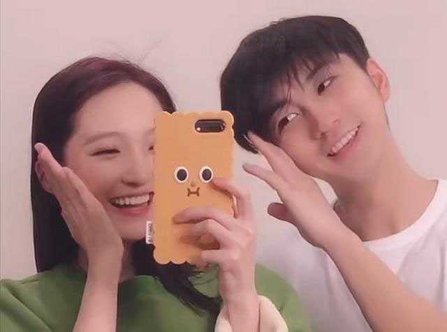 奇闻cp二人世界甜到齁杨凯雯给赵琦君剪头发没想到出奇的好看