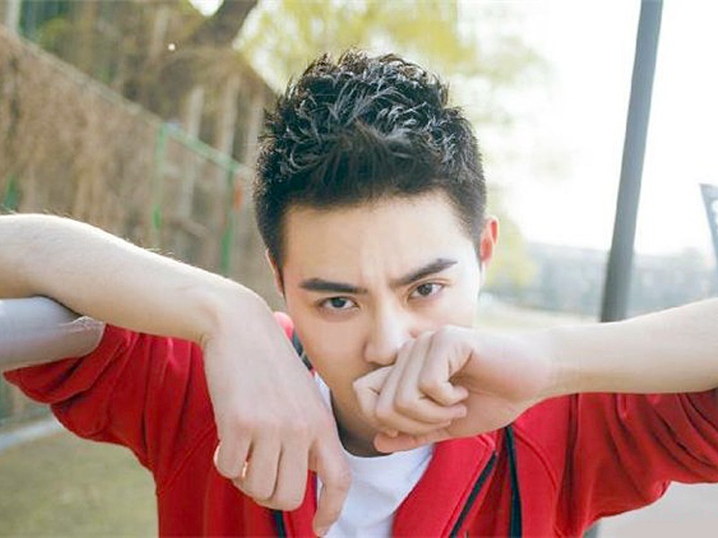 贵州搬砖男神邓楚涵剑桥在读博士曾夺天才知道总冠军