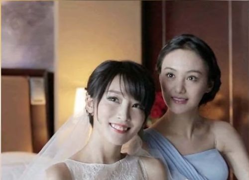 郑爽的4位圈内好友,个个都是一线明星,而最后一位无人敢黑!