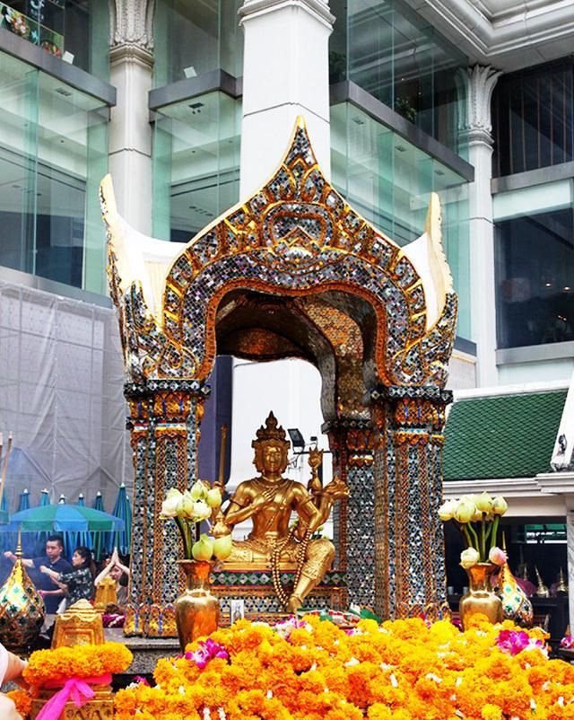 去泰国旅游,曼谷四面佛是必去的景点