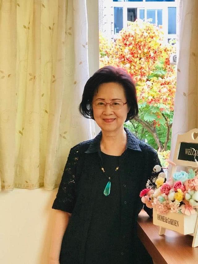 琼瑶一生浪漫,凭爱情至上抢走挚爱,81岁退社交圈穿衣仍少女