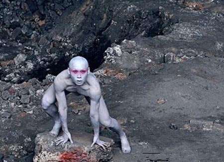 斯诺登曾爆料地心人真实存在,科技比人类发达,美国试图接触他们