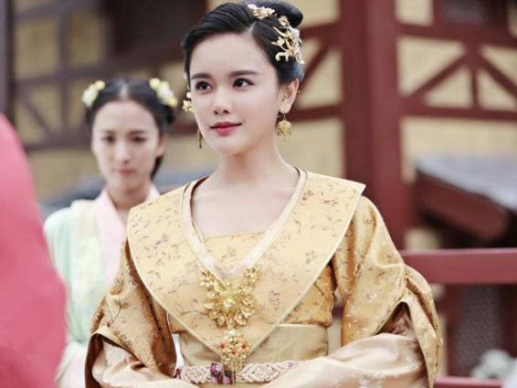 被质疑整容,让大家没认出来!