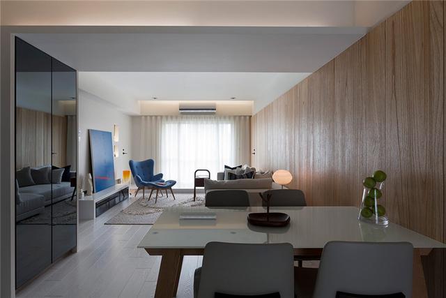 这家客厅没有茶几没有电视,餐厅做开放书房,却被大家赞爆