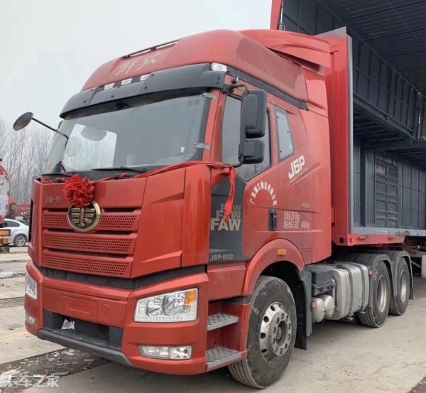 8万公里,比新车便宜10万,这台二手解放j6p牵引车真香