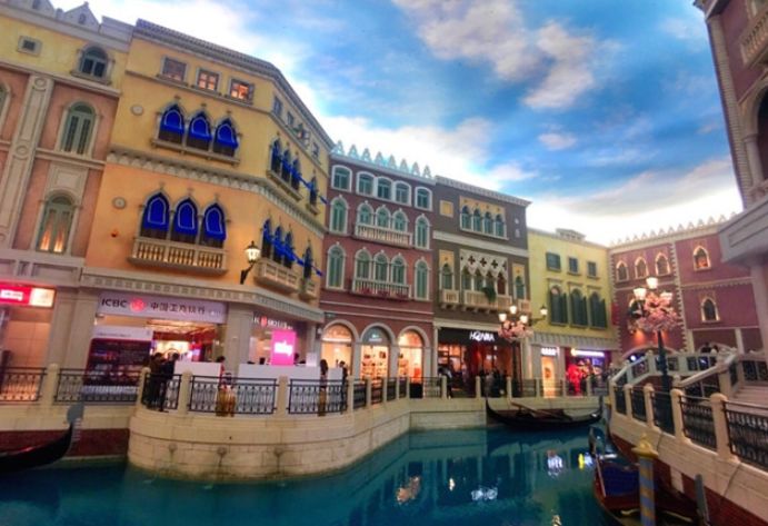 国内也有个“威尼斯”，并且从不会下雨，还是一个“购物天堂”！