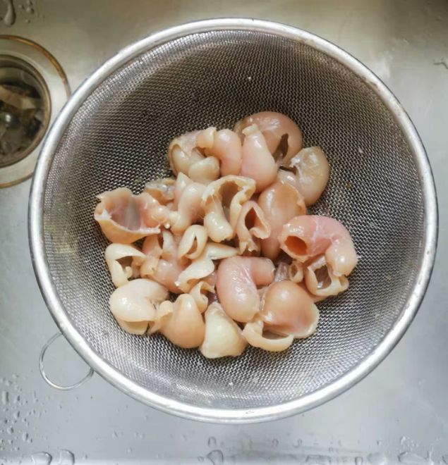 女人多吃它,每周吃2次,养颜减肥两不误,补水抗皱,比护肤品好|鱼肚