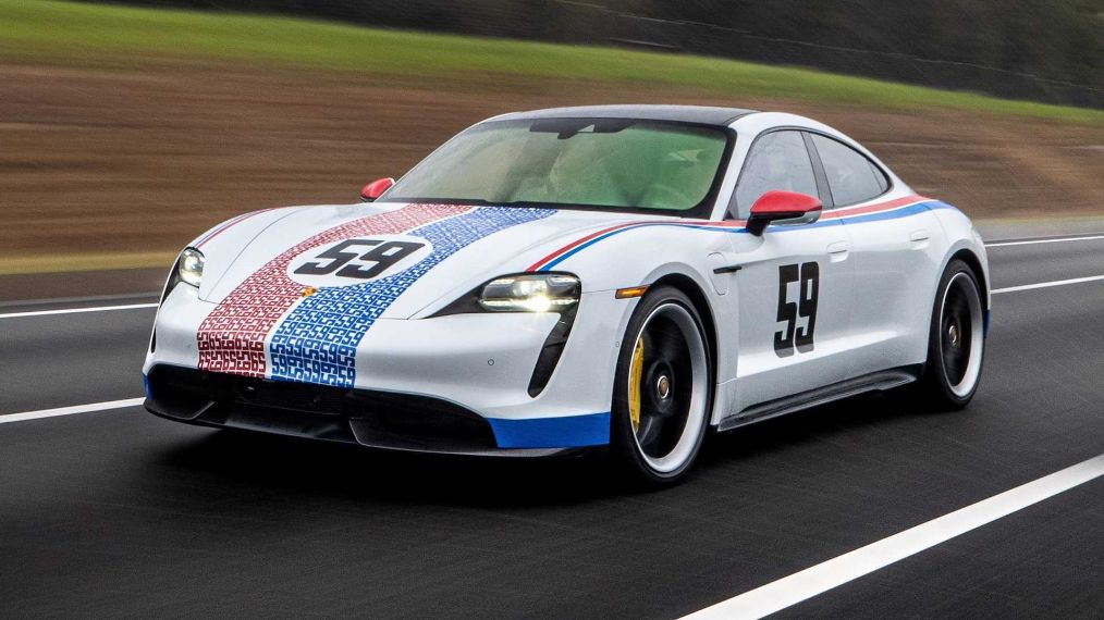 保时捷taycan赛车经典涂装