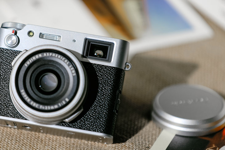 新镜头与旗舰级性能的完美搭配富士x100v评测