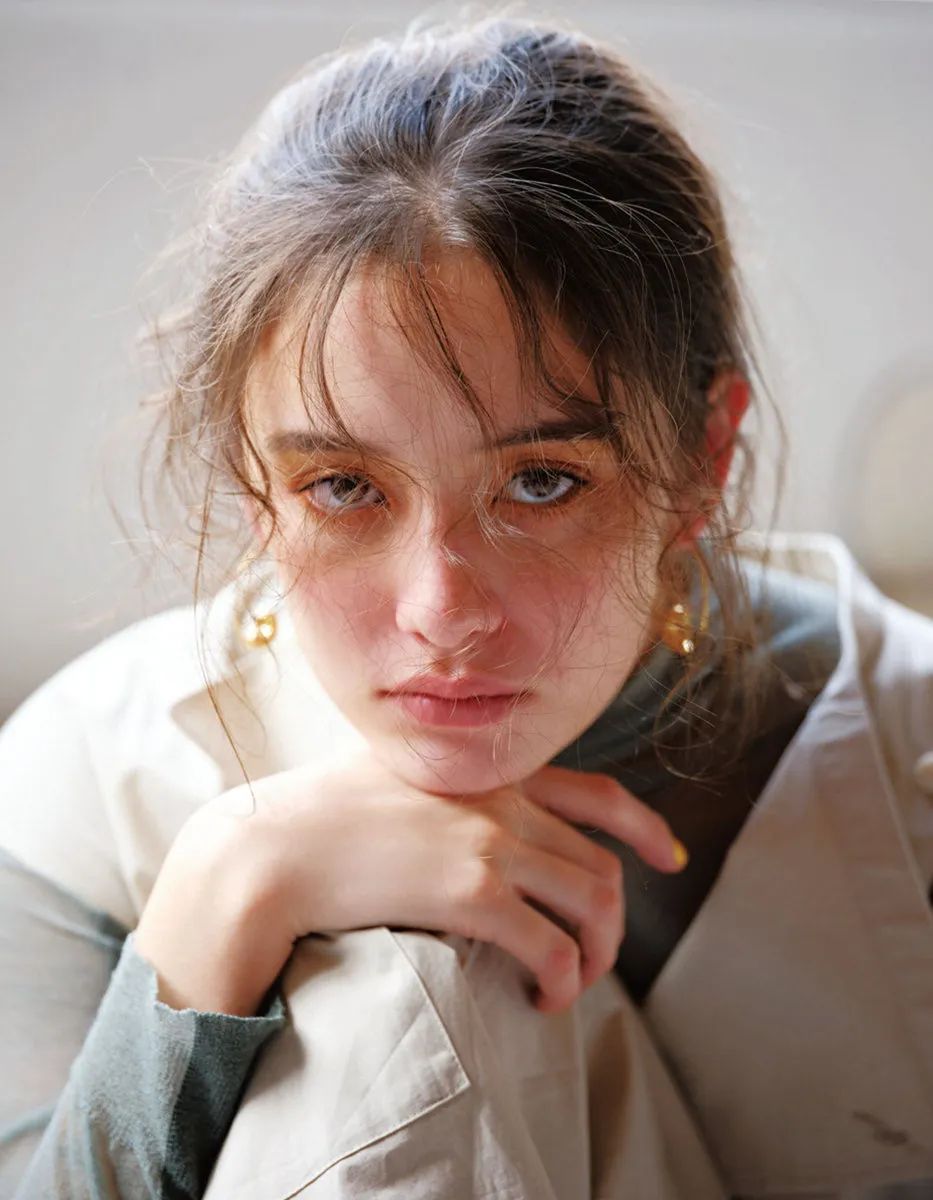 在高级厌世脸成为街头爆款的今天这几位初代厌世女正在不靠脸红出圈