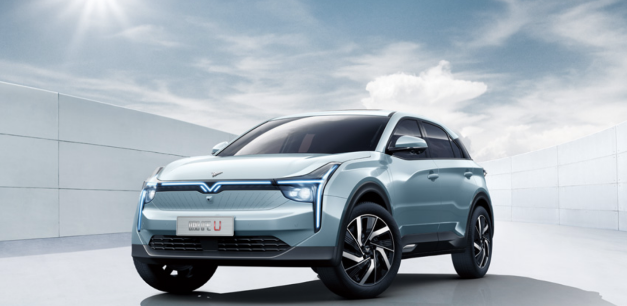 ​续航500公里 多屏联动 4.9秒破百 哪吒纯电SUV再次来袭