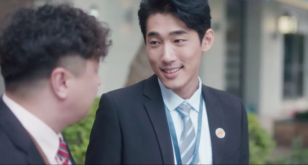 戏份最少的他,出道14年没火,被杨紫捧红后星路很顺|完美关系|陈牧扬