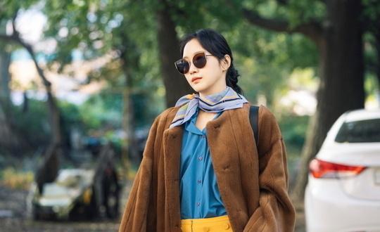 全身照释放帝王魅力,金高银造型帅过比欧巴