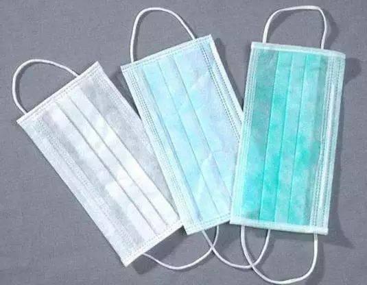 美国国内出现口罩紧缺困境最近美国国内的一家电视剧剧组负责人表示