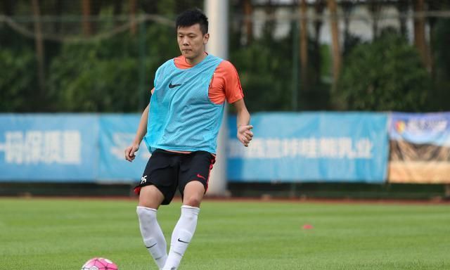 保级路上又迎来一位国脚级强援助阵|邹正|黄海|青岛_新浪新闻