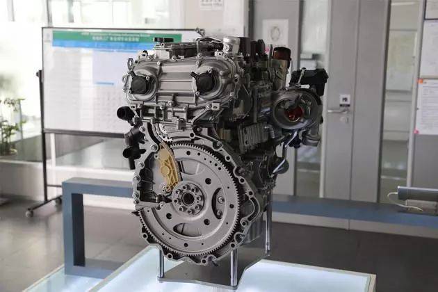 横评四套2.0T+8AT，谁的马力大？谁的性能好？