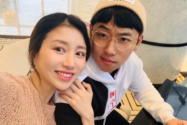 婚礼李宁到场,因母乳太多而烦恼|李宁|周捷|邹凯_新浪新闻