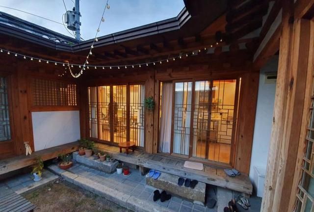 韩国农村房子跟四合院布局很像没传说中那么破