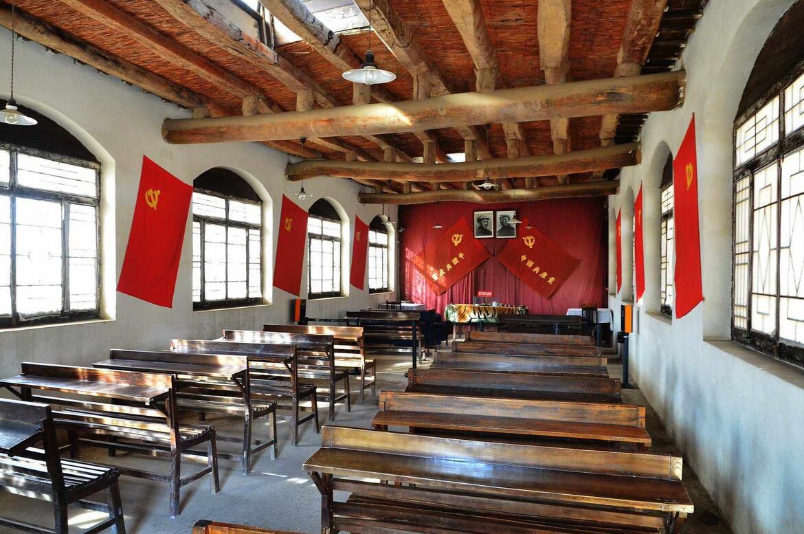 西柏坡如今成了旅游胜地,学生去的很多|西柏坡|革命|平山县_新浪新闻