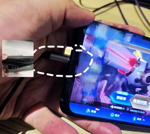 游戏手机要不要35mm耳机孔黑鲨rog答案一致细节不同