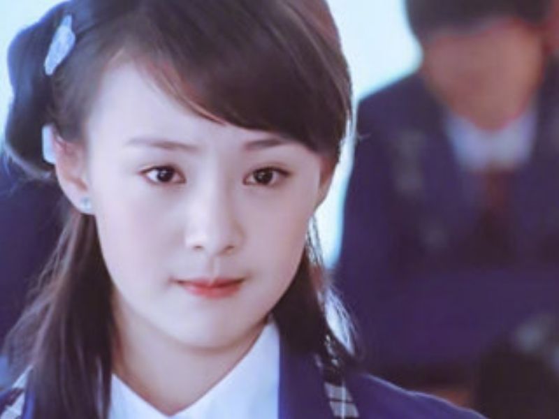 郑爽,很多网友都表示她真的太瘦了,很多网友都比较怀念她刚刚出道满满