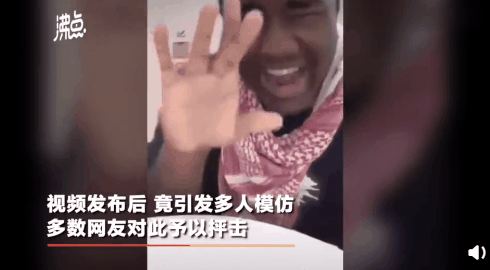 21岁女网红表演舔马桶，还嘲讽：穷人才会染上病毒，老娘有的是钱
