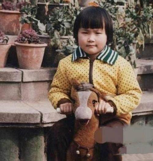 刘雯的小时候经历图片
