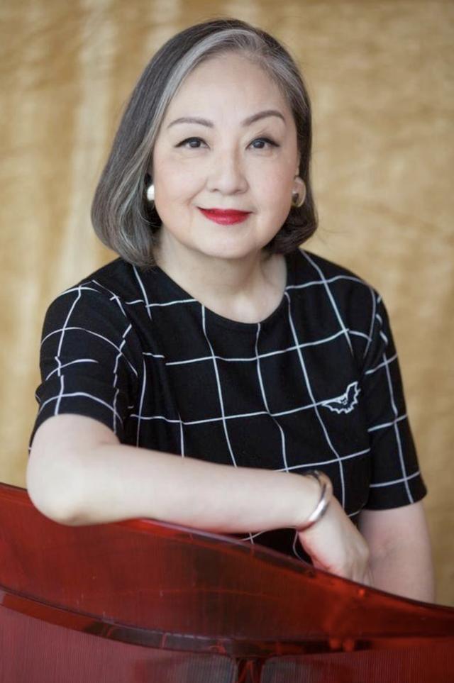 67岁老戏骨卢宛茵获古天乐送口罩受宠若惊,26年无合作患难见真情